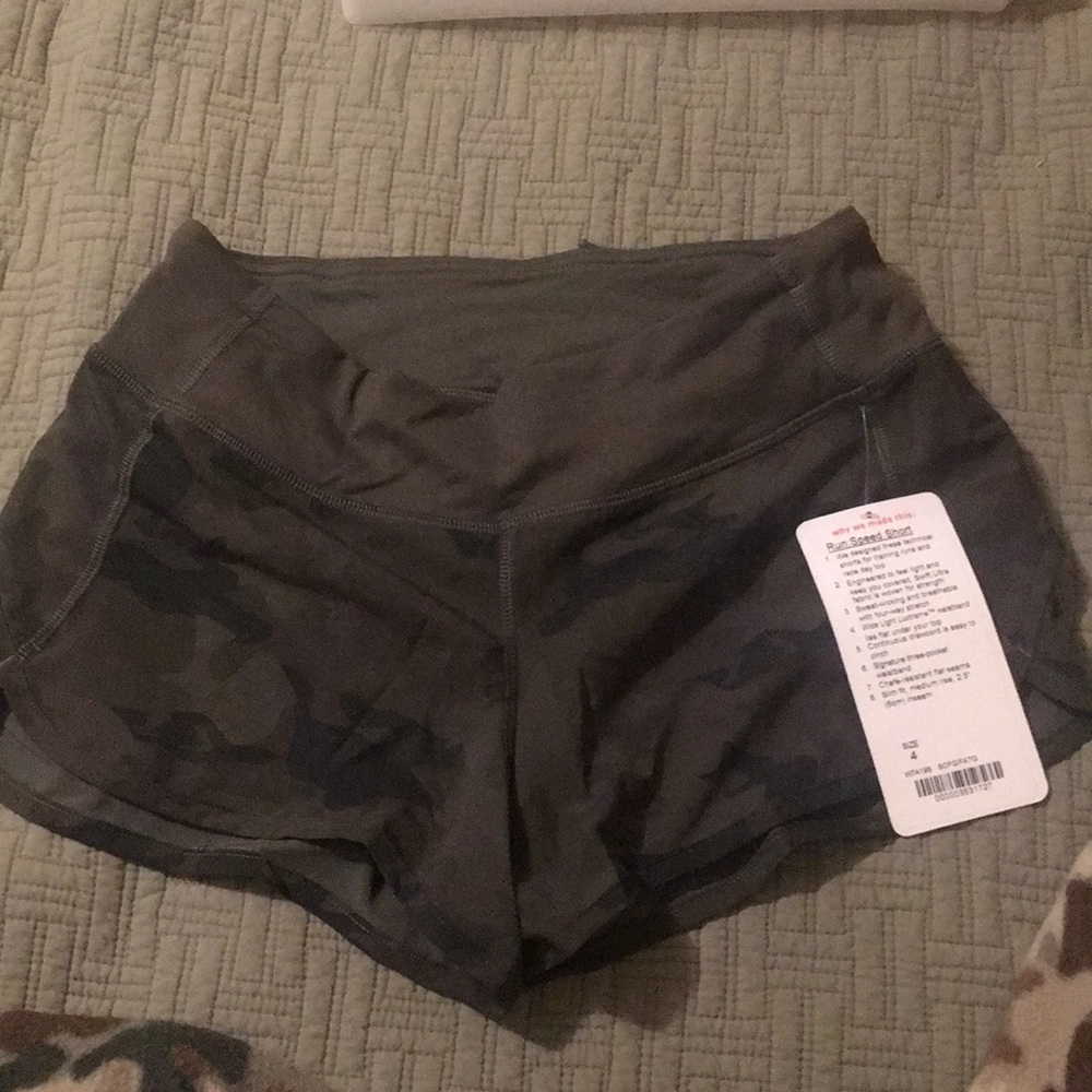 Lululemon camouflage shorts size 4